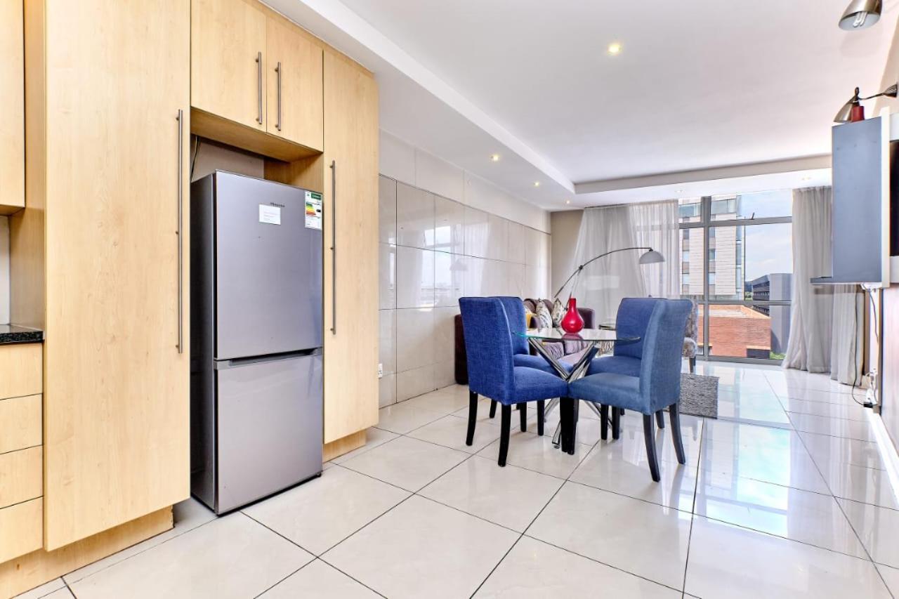 Sandton Serviced Apartments@Hydro Йоханесбург Стая снимка