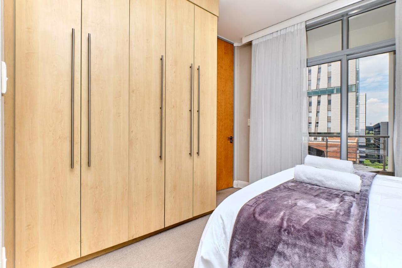 Sandton Serviced Apartments@Hydro Йоханесбург Стая снимка